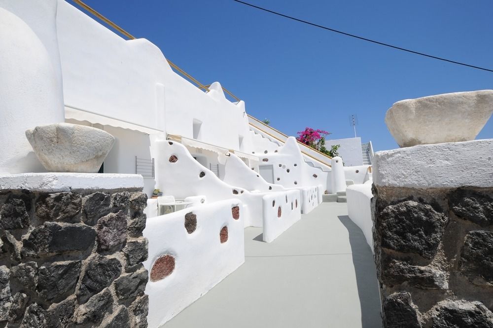 Manias Fira Residences Exterior photo