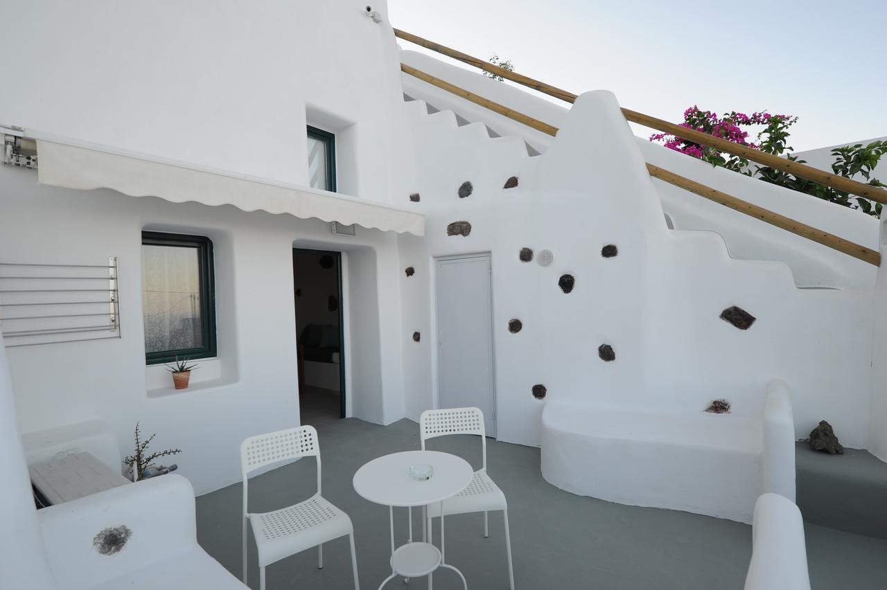 Manias Fira Residences Exterior photo